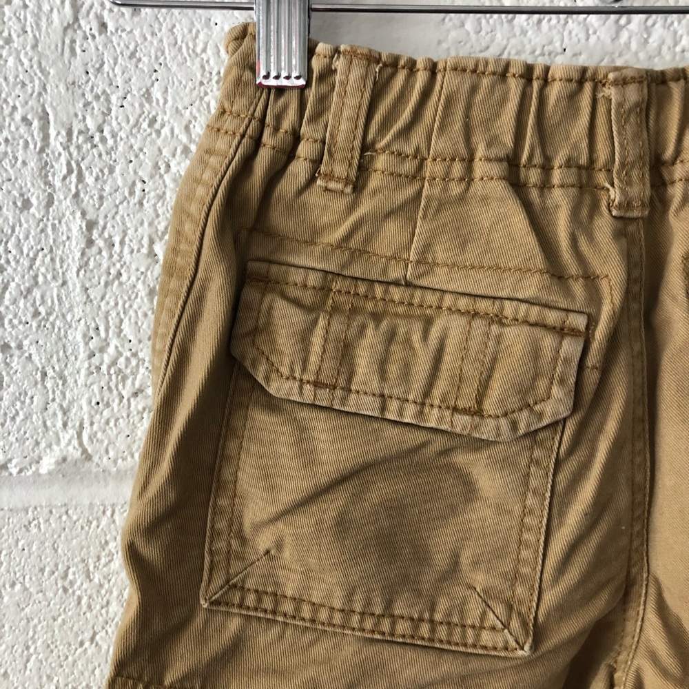 Cat & Jack khaki cargo shorts six: 8 - Picture 8 of 8